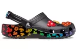 (PS) Crocs x Disney Classic Tamanco ‘Preto’