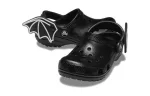 (TD) Crocs Classic Eu sou morcego Clogs ‘Preto Branco’