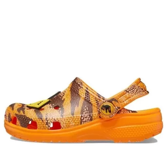 (TD) Crocs Jurassic World Classic Clogs ‘Laranja’