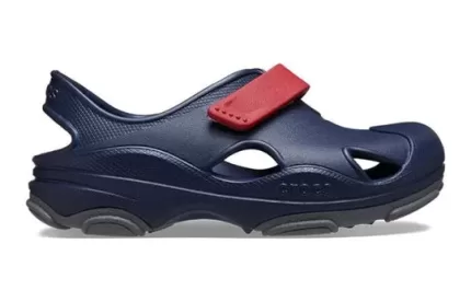 (TD) Crocs Pescador todo-o-terreno Clogs ‘Vermelho Marinho’