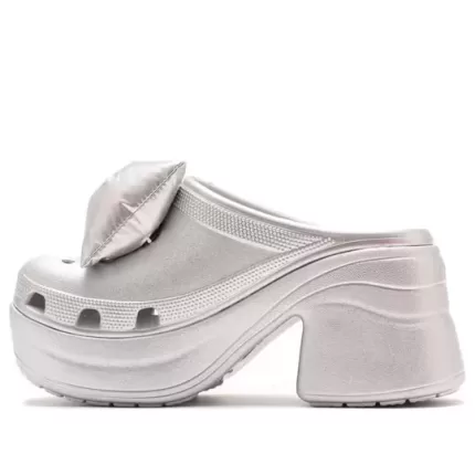 (WMNS) Crocs Arco metálico de sirene Clogs ‘Prata’