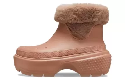 (WMNS) Crocs Bota com forro Stomp ‘Cork’