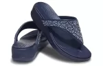 (WMNS) Crocs Chinelos Monterey com contas azul profundo