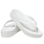 (WMNS) Crocs Chinelos com plataforma Baya ‘Branco’