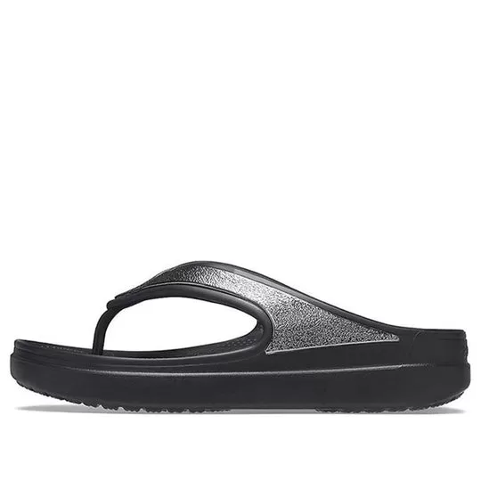 (WMNS) Crocs Chinelos pretos com sola grossa