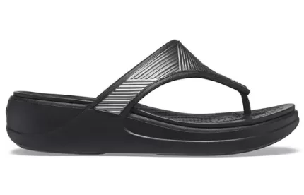 (WMNS) Crocs Chinelos pretos estilosos metálicos Monterey
