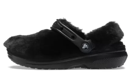 (WMNS) Crocs Classic Fur Sure Slip On Clogs ‘Preto’