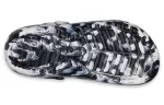 (WMNS) Crocs Classic Tamanco Forrado Sandálias Outdoor ‘Marmoreado Branco Preto’