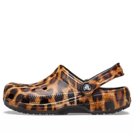 (WMNS) Crocs Classic tamanco estampa animal praia Sandálias casuais estampa leopardo