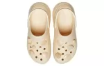 (WMNS) Crocs Mega Crush Conchas e Pérolas Clog ‘Bege’