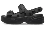 (WMNS) Crocs Sandálias Skyline Studded ‘Black’