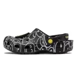 (WMNS) Crocs Smiley World Classic Clogs ‘Preto Branco Amarelo’ 873137