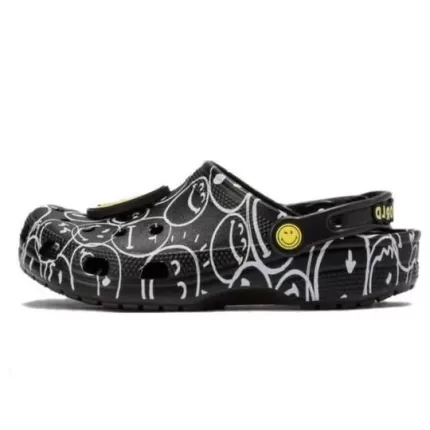 (WMNS) Crocs Smiley World Classic Clogs ‘Preto Branco Amarelo’ 873137