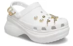 (WMNS) Crocs Tamanco Outdoor Classic Sandálias Desportivas Branco
