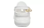 (WMNS) Crocs Tamanco Outdoor Classic Sandálias Desportivas Branco